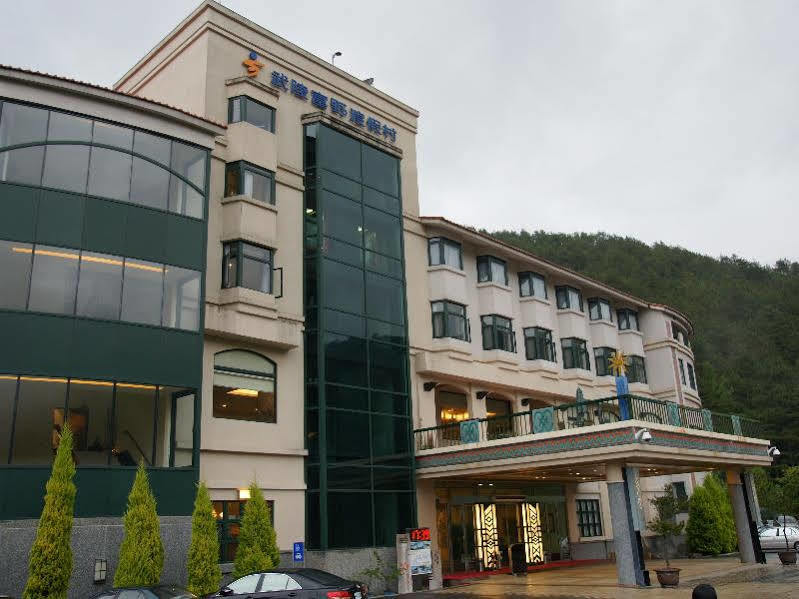 Hoya Resort, Wuling Heping  Extérieur photo
